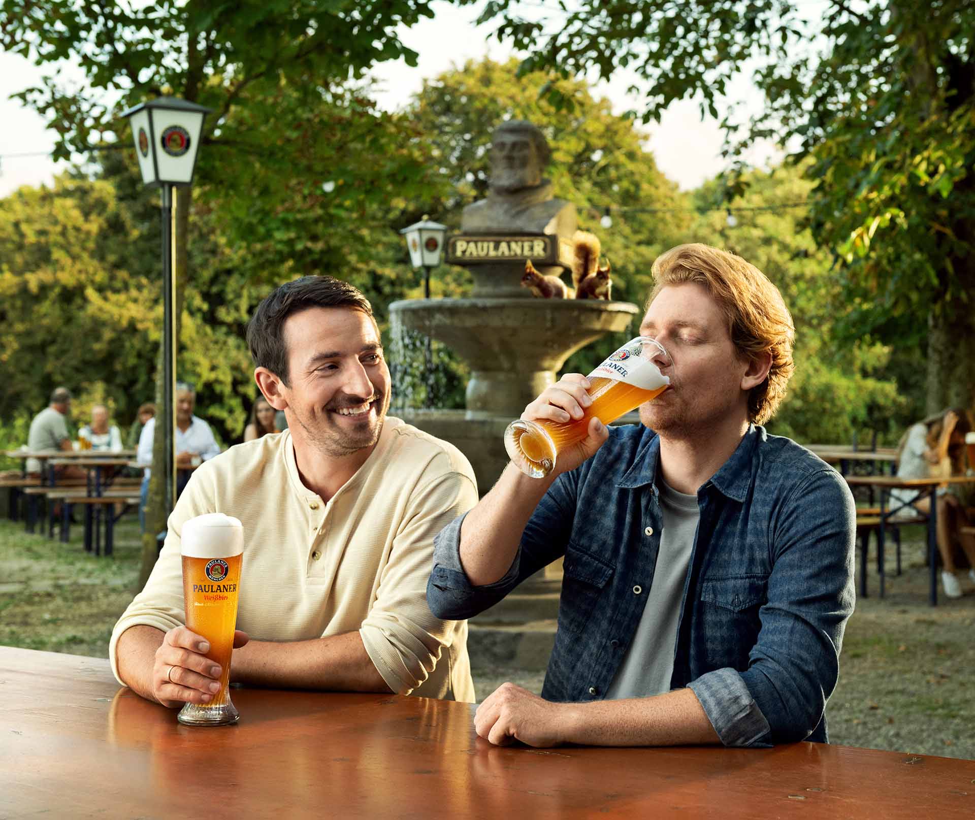paulaner weissbier naturtrub eichhoernchen
